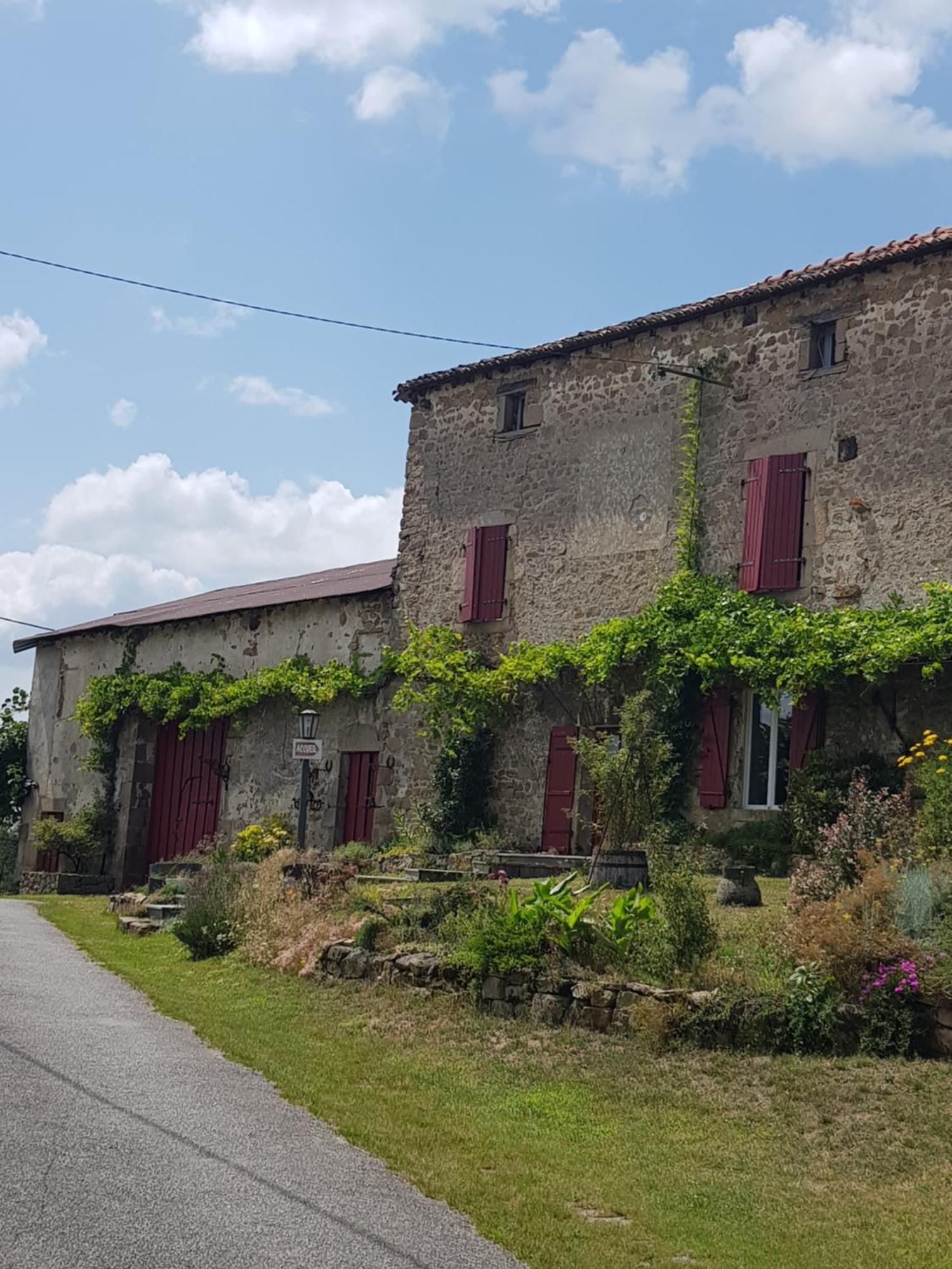 Bed and Breakfast Les Forges De Planechaud Saint-Sornin-Leulac Exteriér fotografie